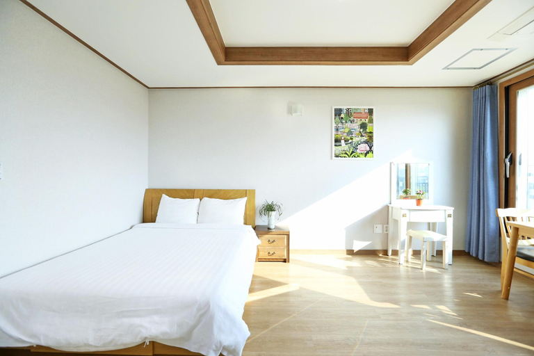 Bedroom 4, Jeju DK House Pension, Seogwipo