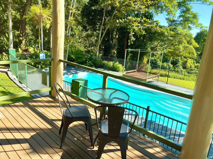 Swimming Pool 2