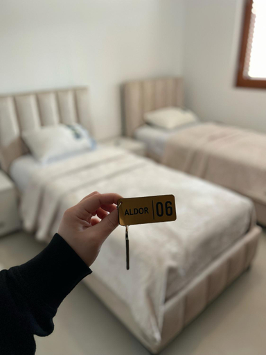 Bedroom 2, Bujtina ALDOR, Beratit