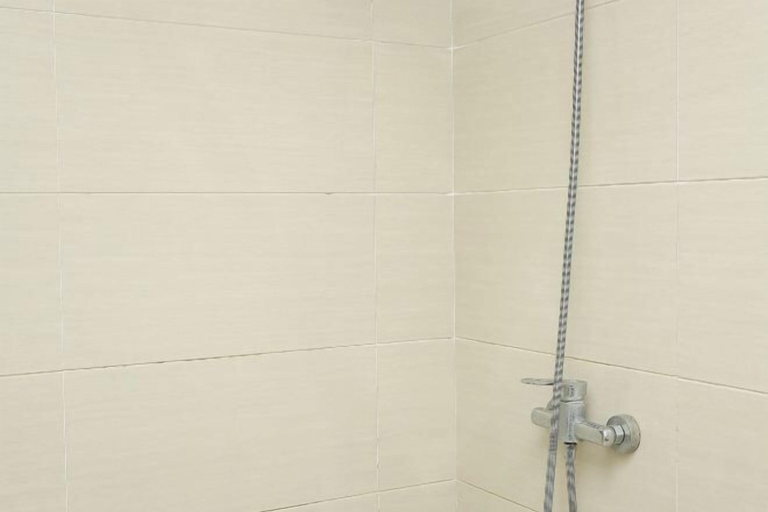 Bathroom 2, Yihaojing Boutique Hotel, Bengbu