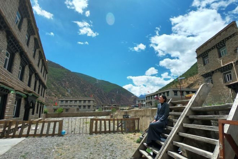 Exterior & Views 2, Daocheng Snowberg Inn, Garzê Tibetan