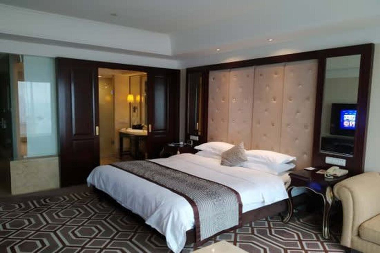 Bedroom 4, Shangmao International Hotel, Nanjing
