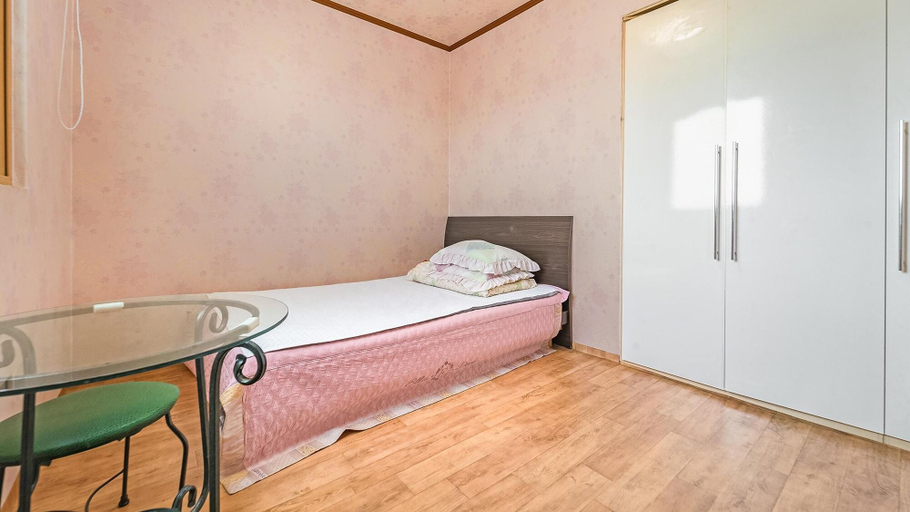 Bedroom 3, Ganghwa Dondaemoru Pension, Ganghwa