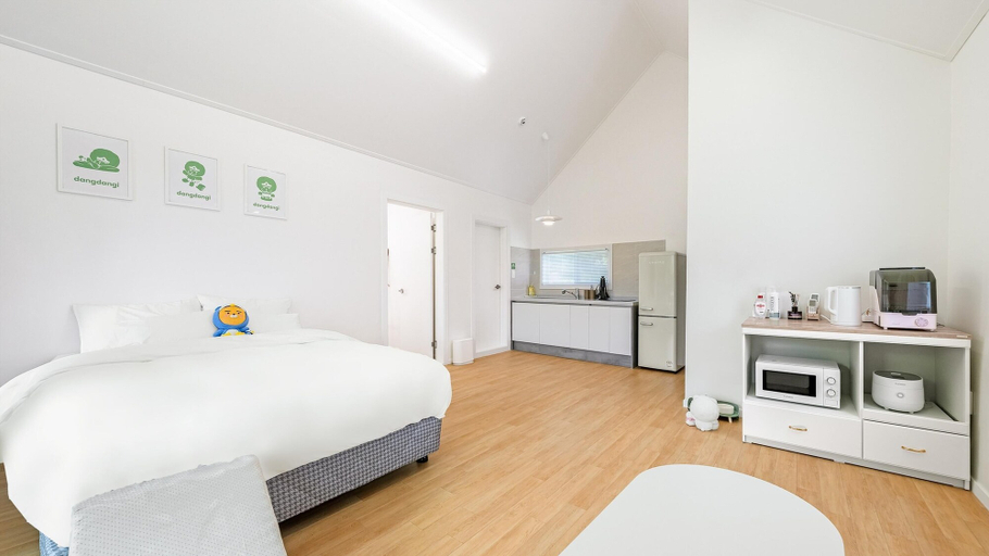 Bedroom 3, Gapyeong Dangdangi Pet Pension Green, Gapyeong