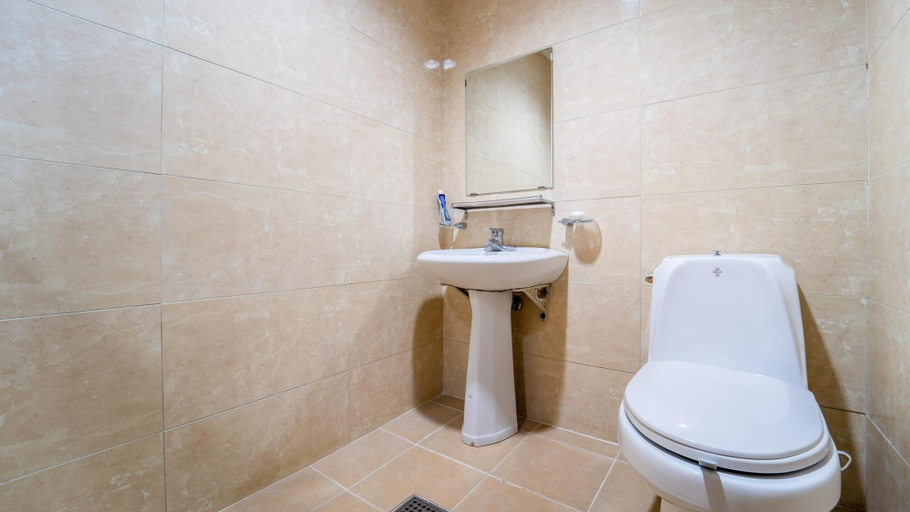 Bathroom 4, Gapyeong Goodday Resort, Gapyeong