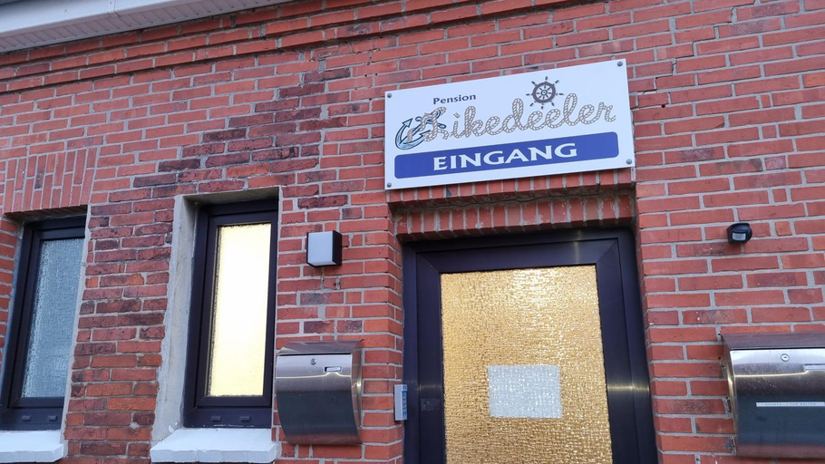 Others 2, Pension Likedeeler, Leer