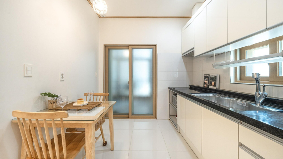 Dining Room 4