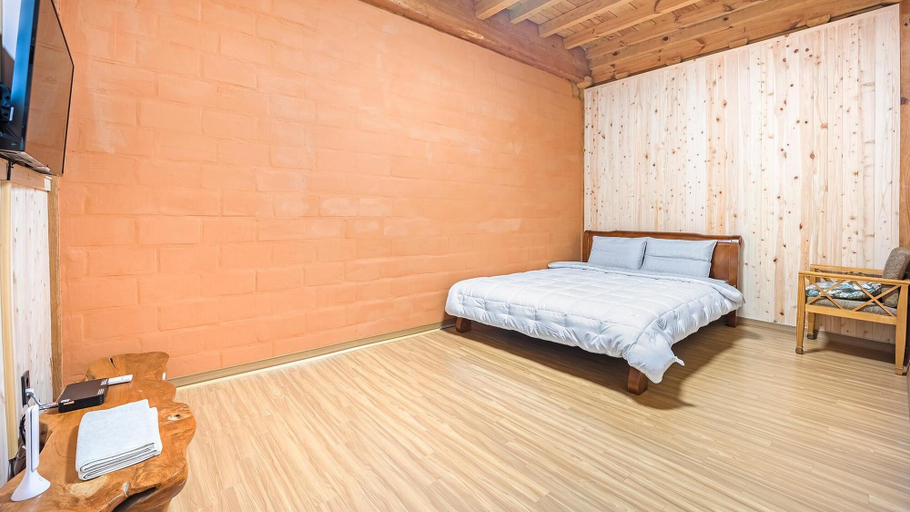 Bedroom 3, Gangneung Booyoonok Hanok Pension, Gangneung