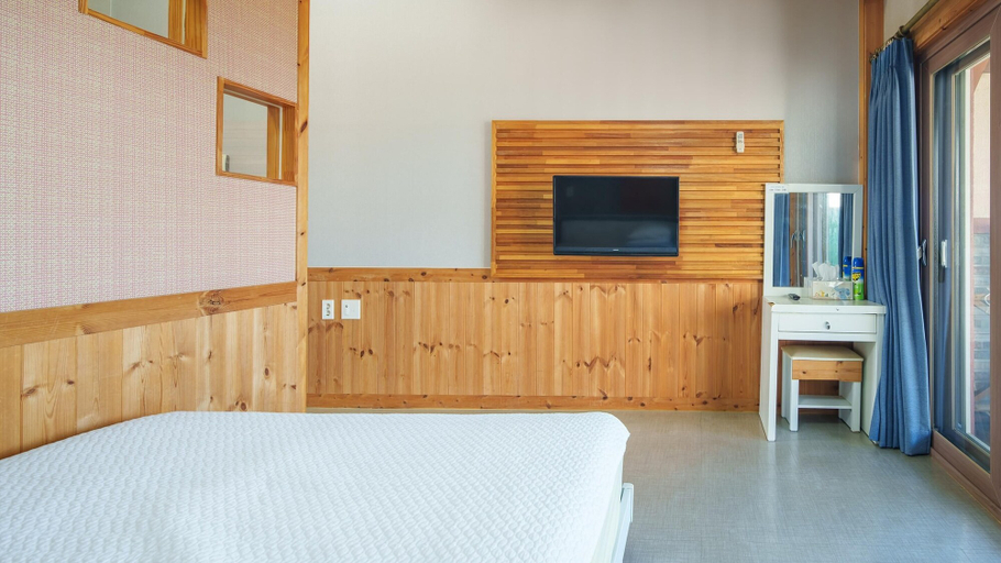 Bedroom 2, Jeju udo Haneuli Pension, Seogwipo