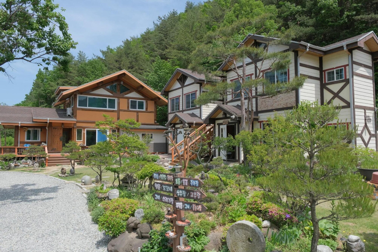 Exterior & Views 2, Samcheok Yeondam Pension, Samcheok