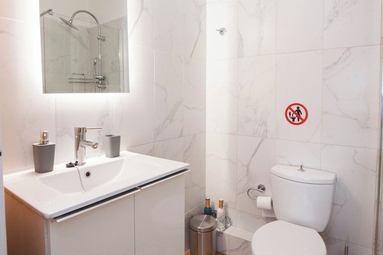 Bathroom 2, Modern 1 Bd Balcony Apt in Kato Patisia, Attica