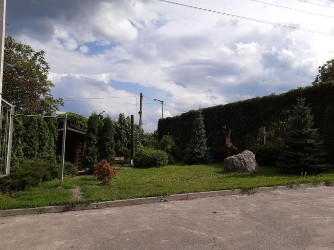 Others 5, Садиба, Kamianets'-Podil's'ka