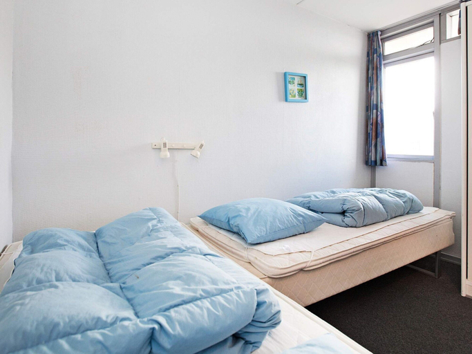Bedroom 2, 4 Person Holiday Park Home in Ringkobing, Ringkøbing-Skjern