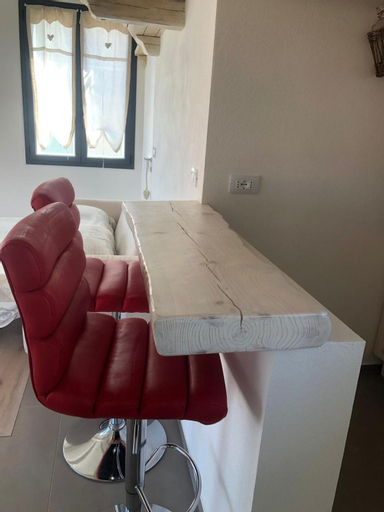 Others 4, Appartamento Spotorno con ampio terrazzo attrezzato anche con angolo cottura, Savona