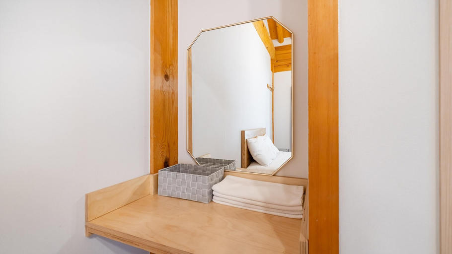 Bathroom 3, Gyeongju Ipsaedalseumeunal, Gyeongju