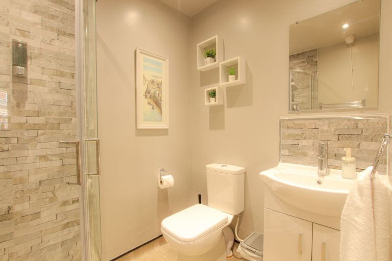 Bathroom 3, The Ironworks Aparthotel, Telford and Wrekin