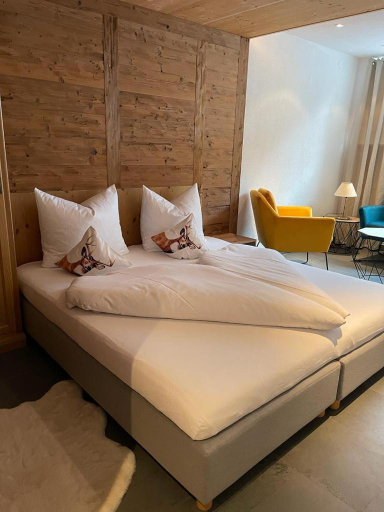 Bedroom 4, Maroi, Landeck