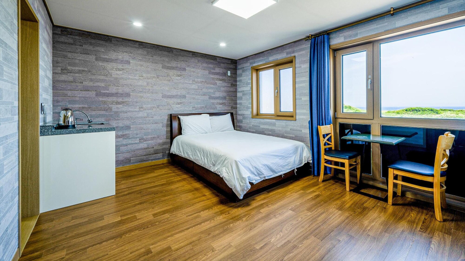 Bedroom 3, Jeju Seongsan Baekrok Kids Pension, Seogwipo