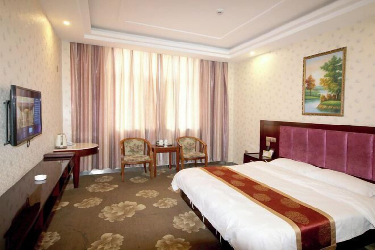 Bedroom 4, Feitian Hotel, Baiyin