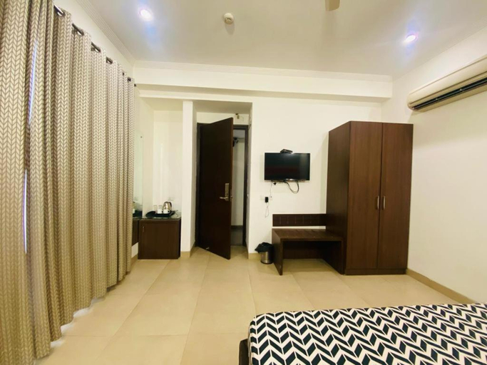 Bedroom 2, YS Residence- Alpina, Gurgaon