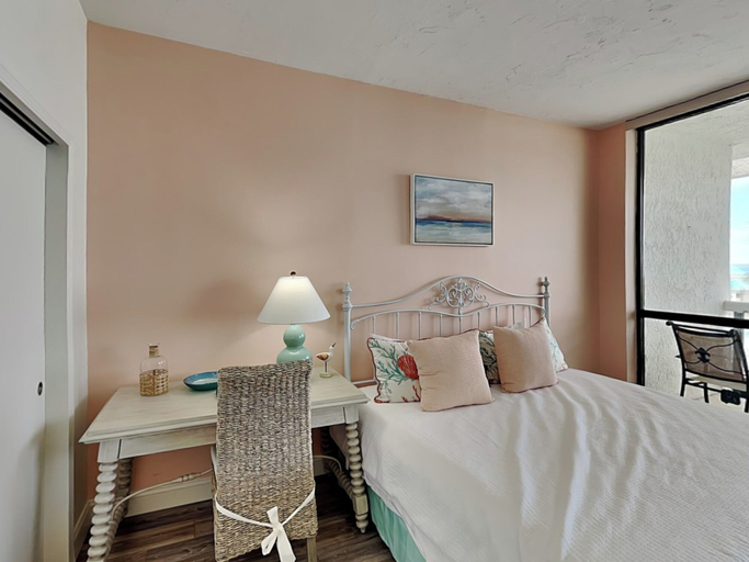 Bedroom 3, Surfside #1610, Walton