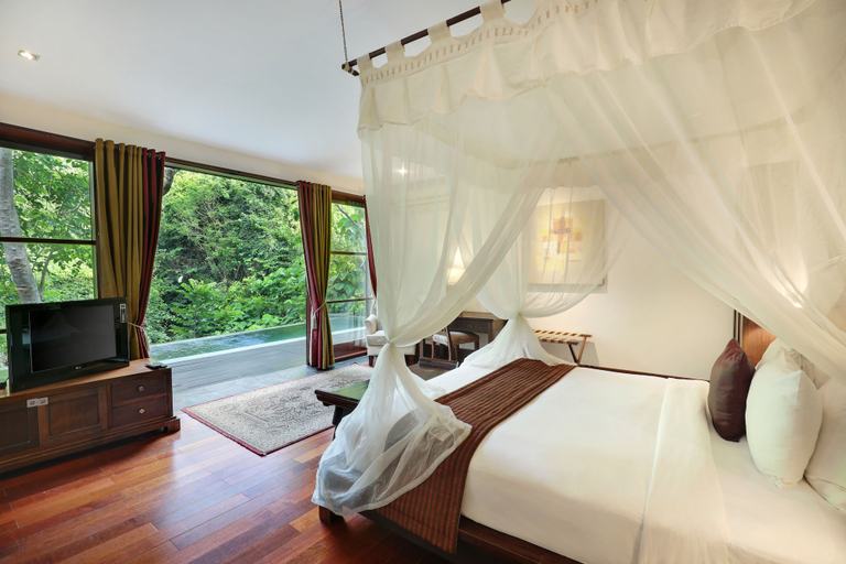 Bedroom 8
