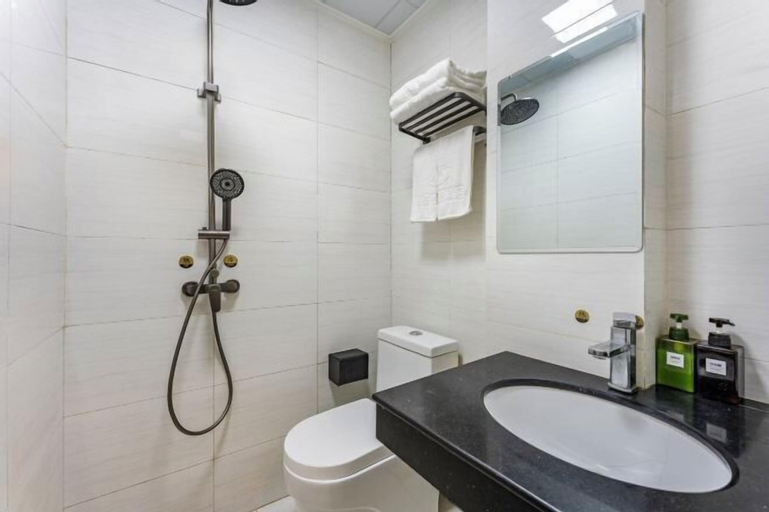 Bathroom 4