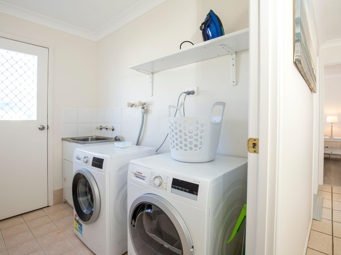 Bedroom 3, Delamere I Pet Friendly I 5 Mins Walk to Beach, Shoalhaven - Pt B