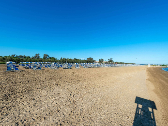 Beach 4, Apartment in Albarella near Sandy Beach, Rovigo