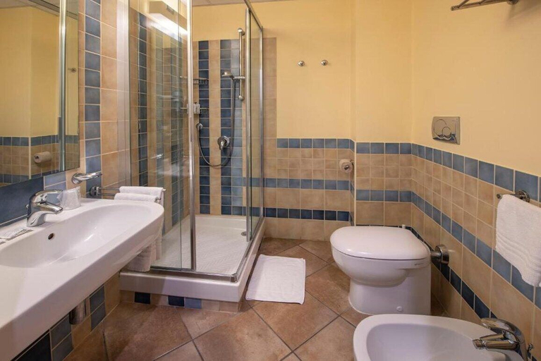 Bathroom 5, Calaserena Resort, Cagliari