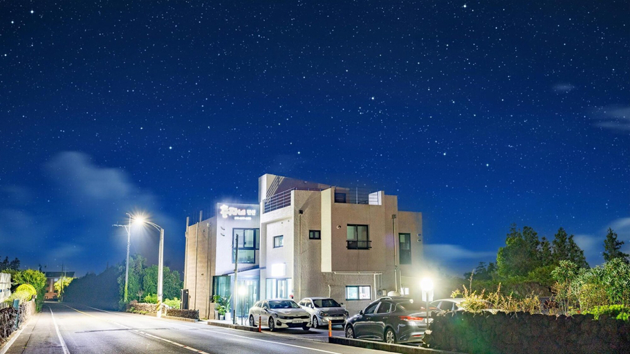 Exterior & Views 2, Jeju Chunjane Pension, Seogwipo