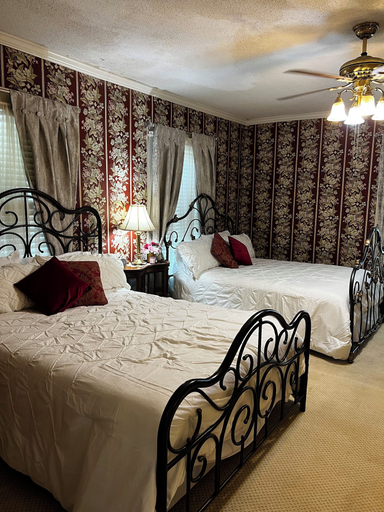 Bedroom 3, Commodore Bed and Breakfast, Decatur