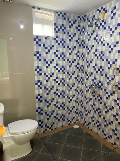 Bathroom 4, Villa Adendri Riverhills, Bogor