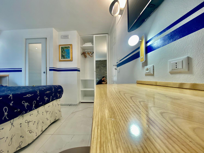 Bedroom 12