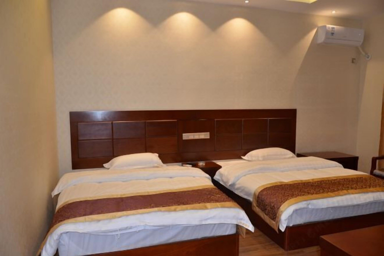 Bedroom 4, Yongren Hongyuan Hotel, Chuxiong Yi
