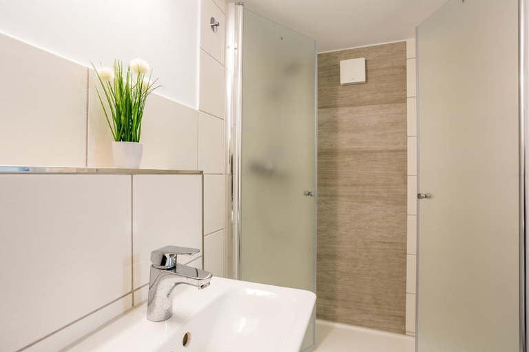 Bathroom 2, Gastezimmer Teltow, Potsdam-Mittelmark