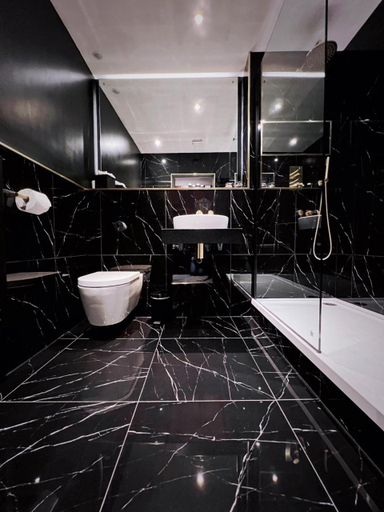 Bathroom 5, The Chesterton Hotel, Oxfordshire
