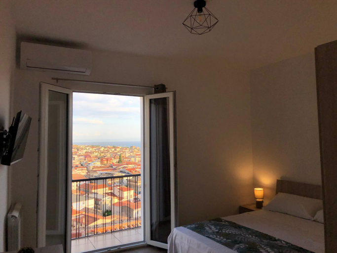 Others 4, Vista Amantea, Cosenza