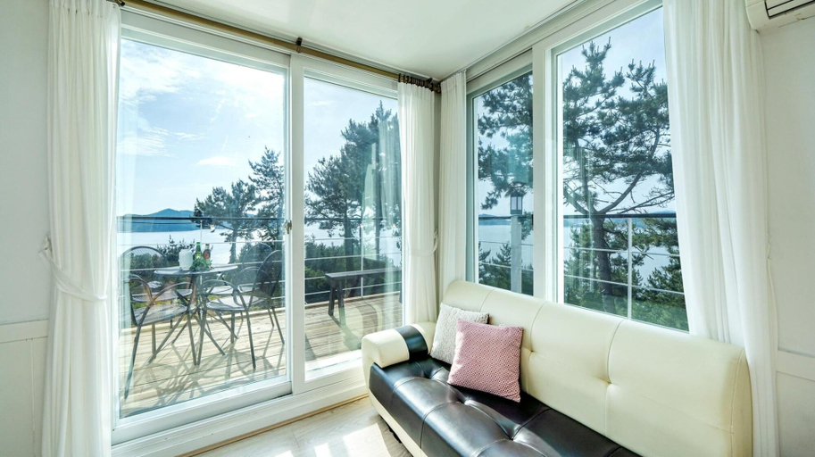 Others 5, Yeosu Sky Pension, Yeosu