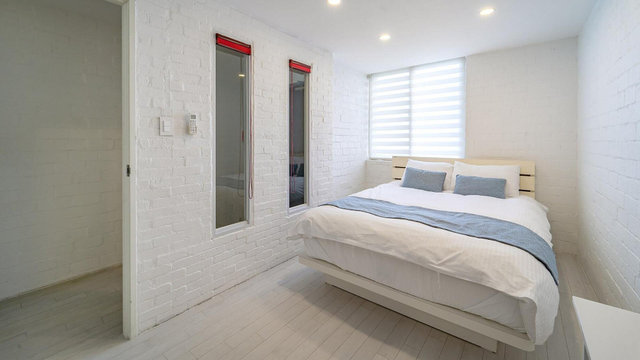 Bedroom 3, Gosung Stager, Goseong