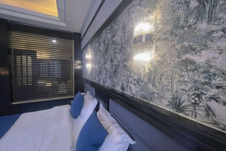 Bedroom 3, TS Business Hotel, Meishan