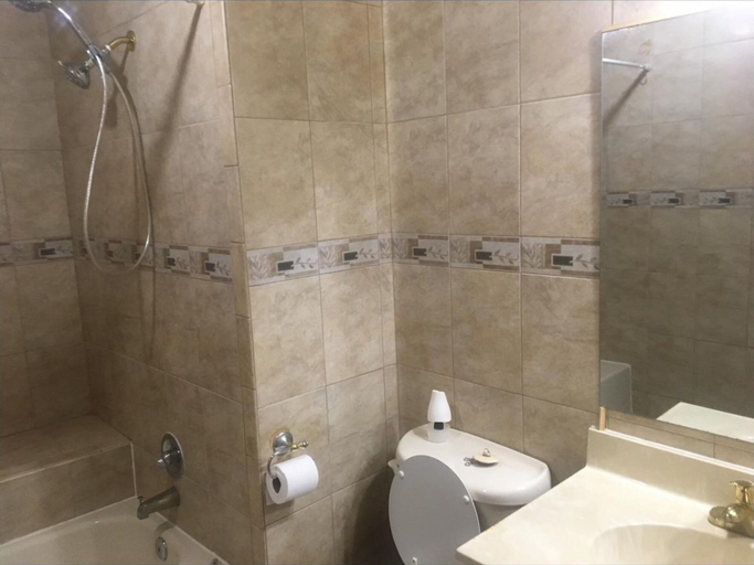 Bathroom 5, Zaytun Hotel Kano, Ungogo