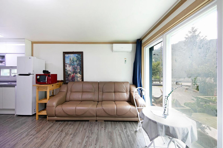 Others 5, Hongcheon When You Are There Pension, Chuncheon