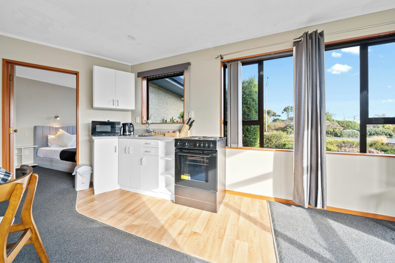 Others 5, City Court, Invercargill