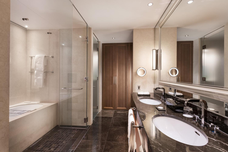 Bathroom 8