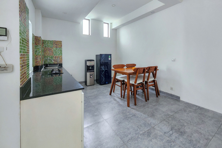 Dining Room 6