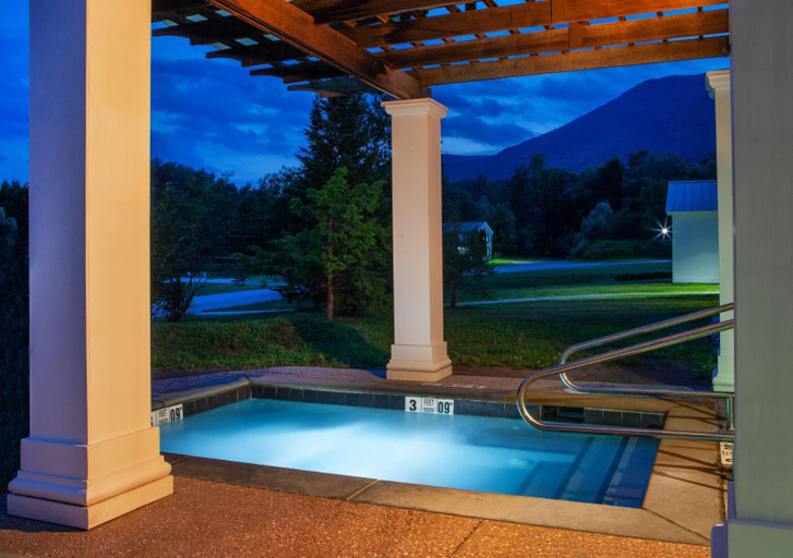 Sport & Beauty 2, The Equinox Golf Resort & Spa, Bennington