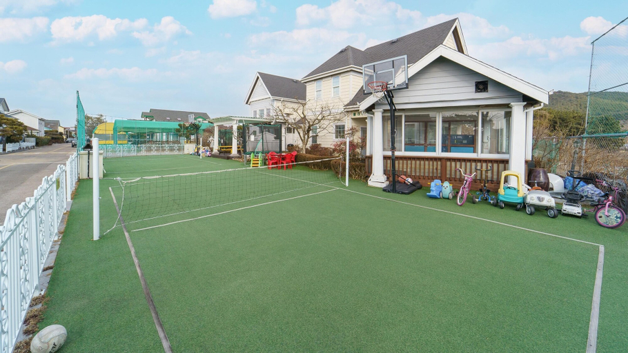 Exterior & Views 2, Daebudo Fullhouse Pension, Hwaseong
