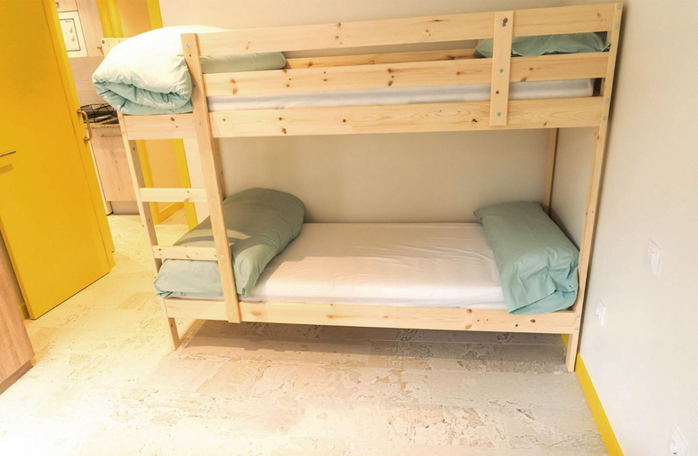 Others 4, Apartamentos surfing San Vicente II, Cantabria