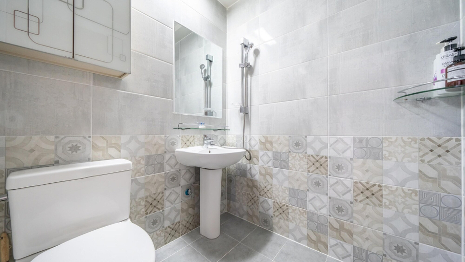 Bathroom 4, Namhae Familyae Pension, Namhae